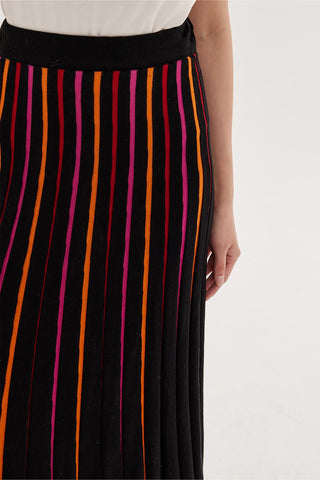 Accordion Colored Knitted Skirt Fuchsia