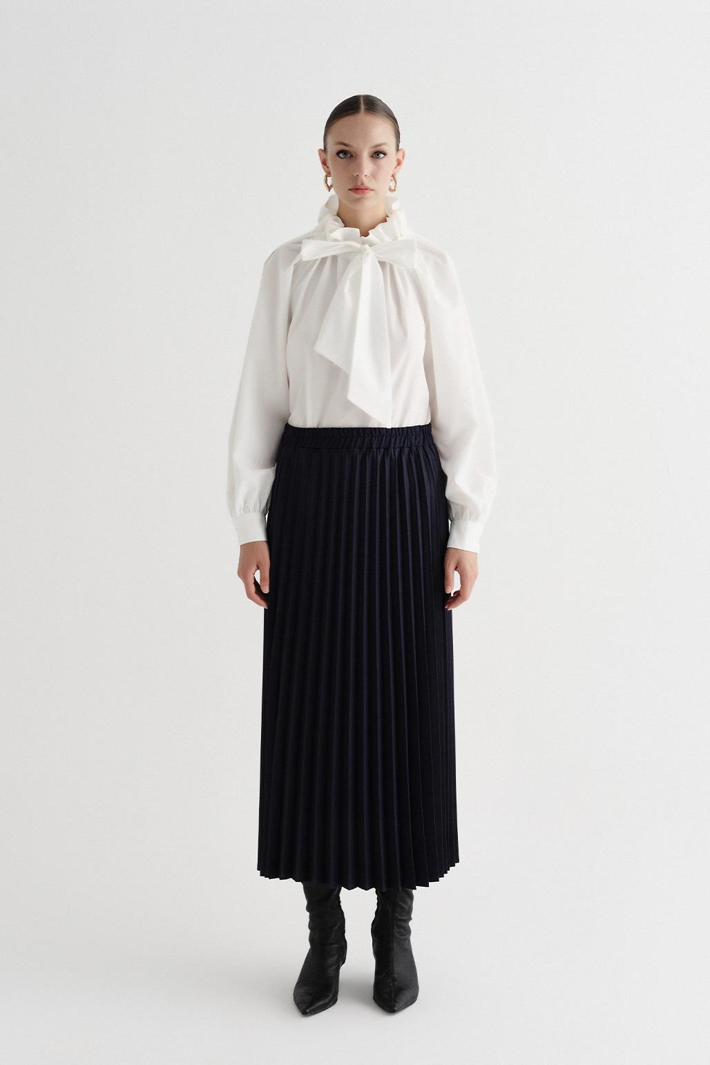 Athens Pleated Long Skirt Navy Blue