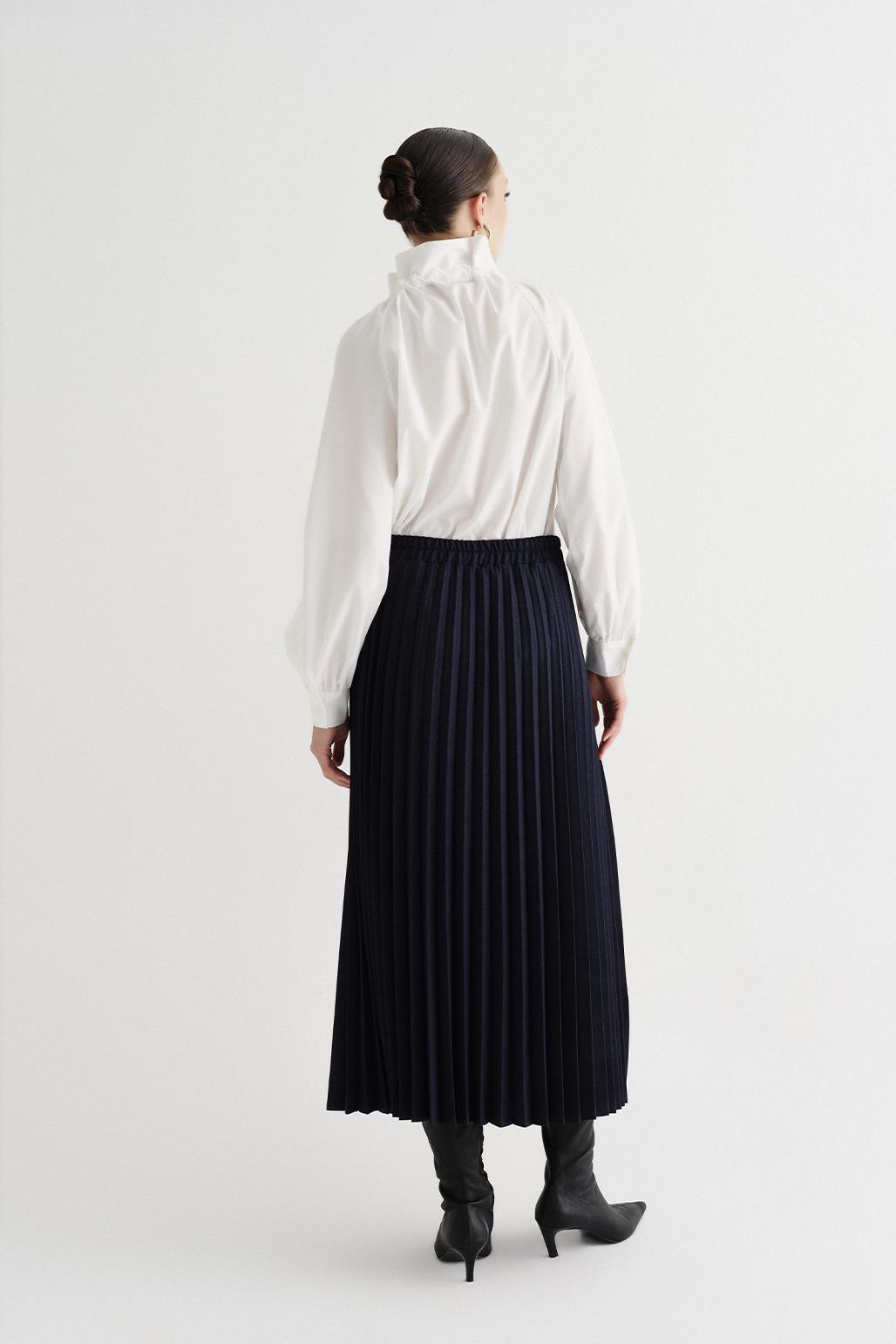 Athens Pleated Long Skirt Navy Blue