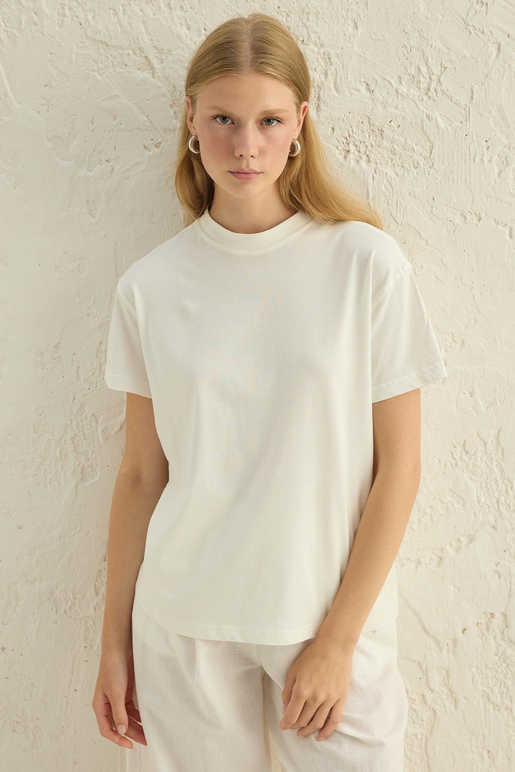 Basic Cotton T-Shirt Ecru