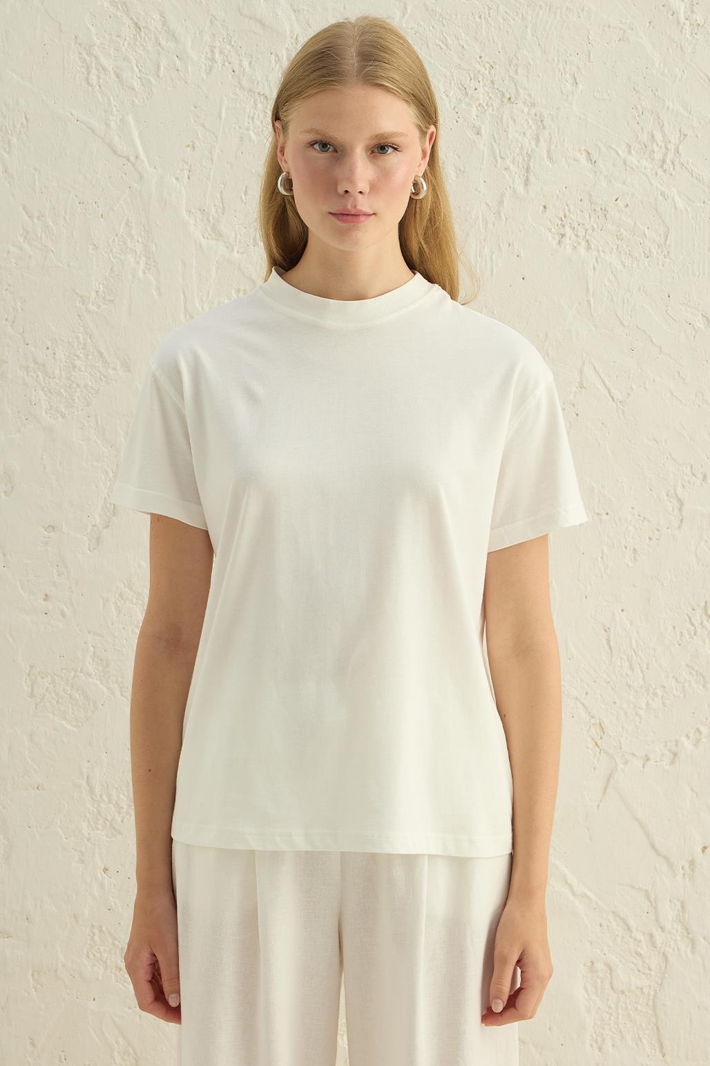 Basic Cotton T-Shirt Ecru