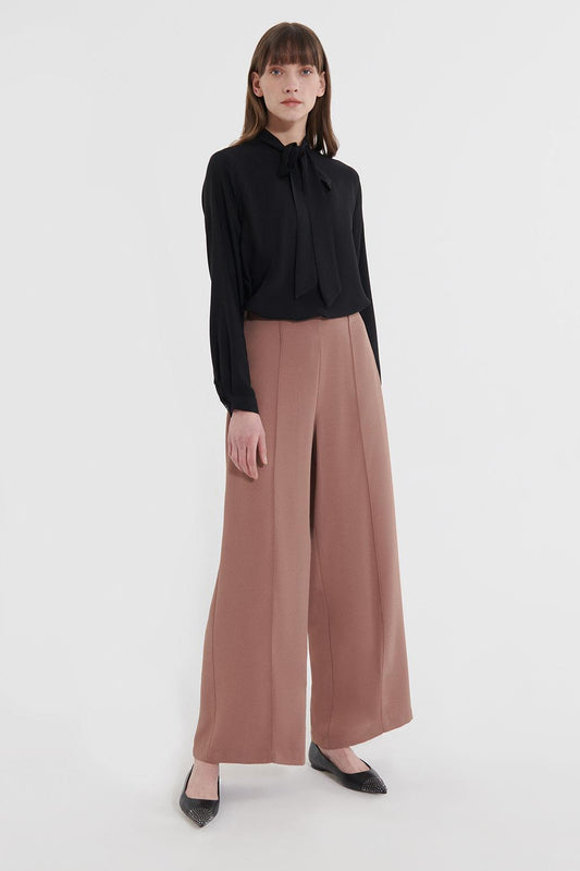 Loose Fit Crease-Leg Trousers Brown