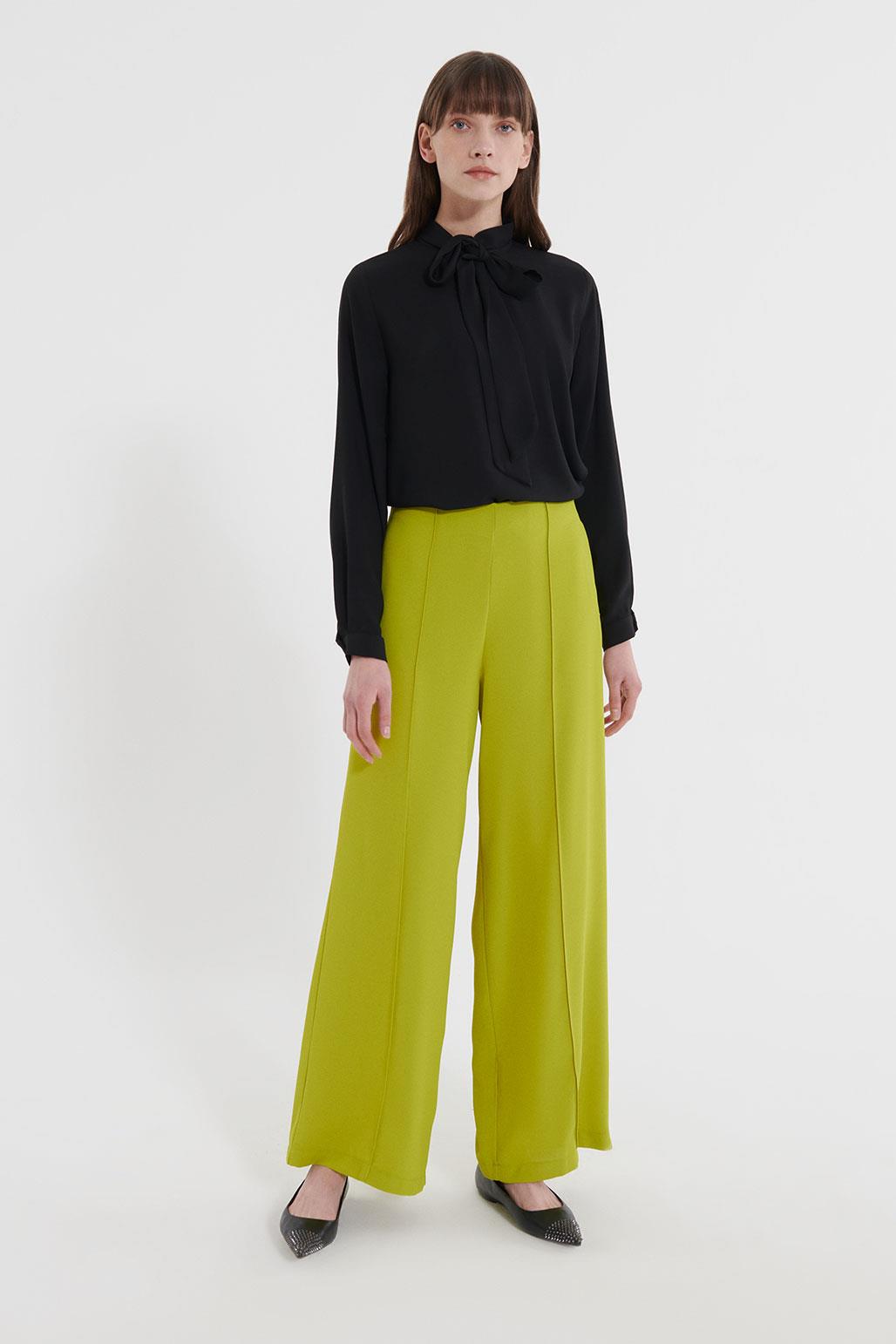 Loose Fit Crease-Leg Trousers Olive