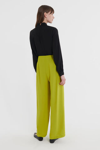 Loose Fit Crease-Leg Trousers Olive