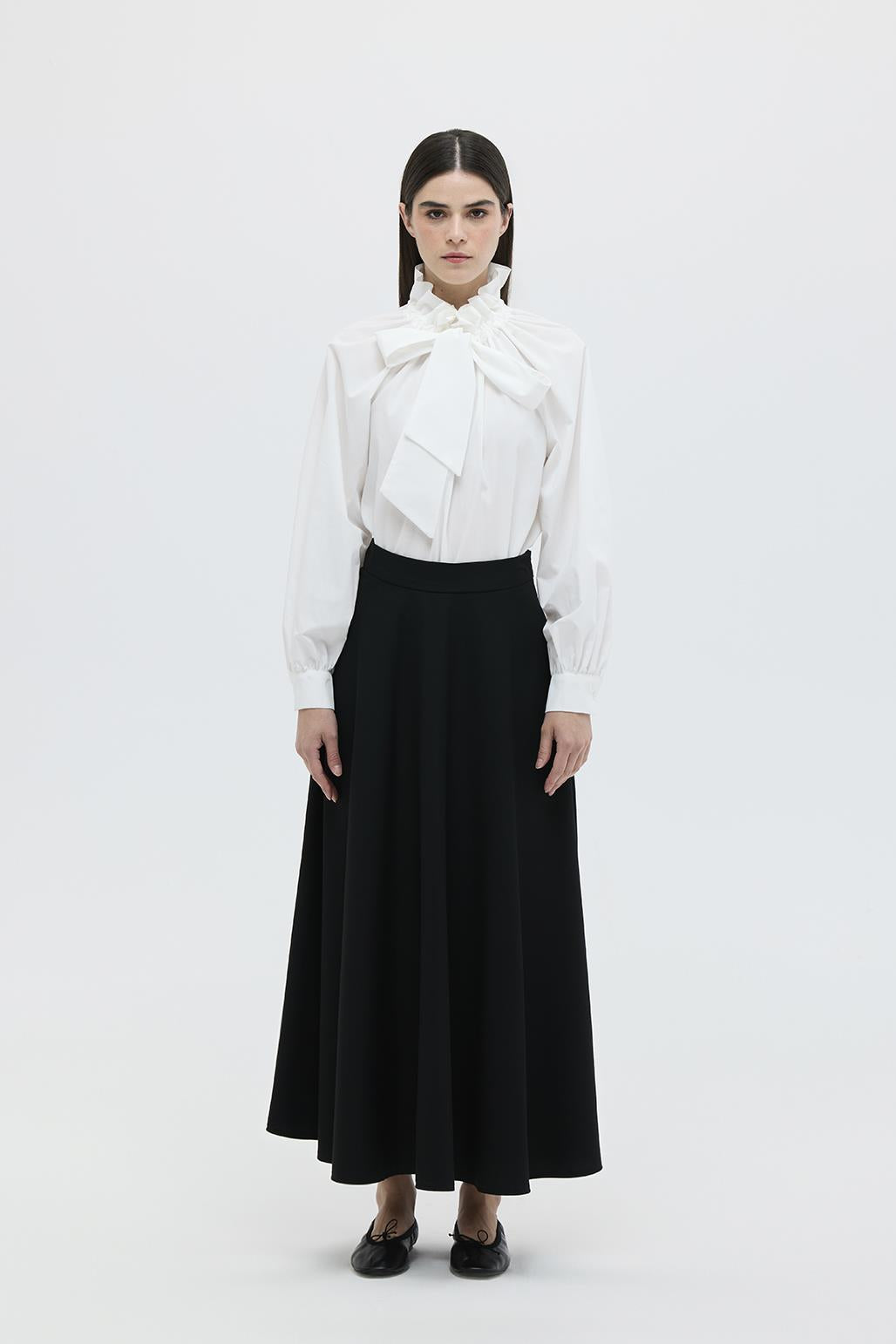 Bona Long Flared Skirt Black