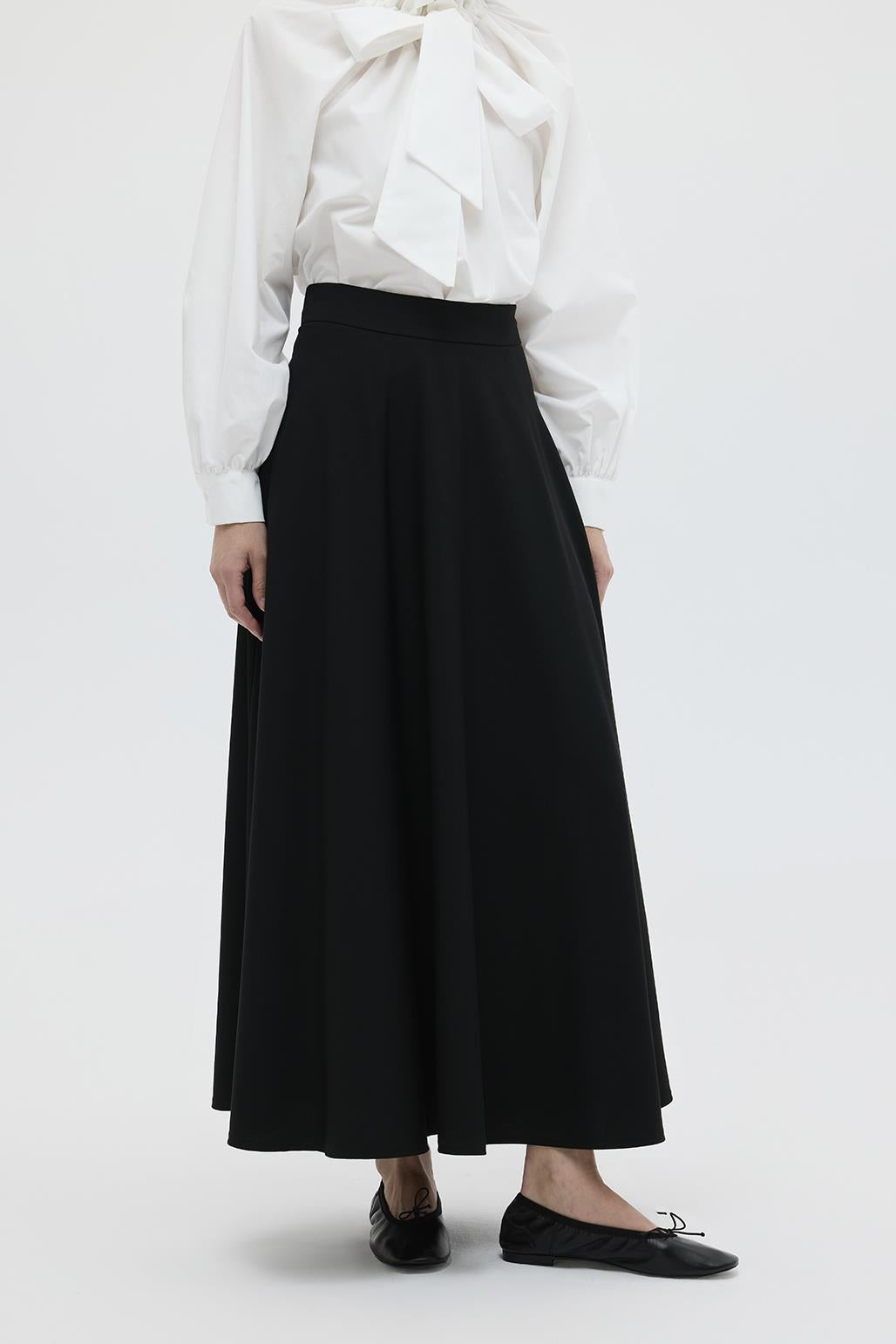 Bona Long Flared Skirt Black