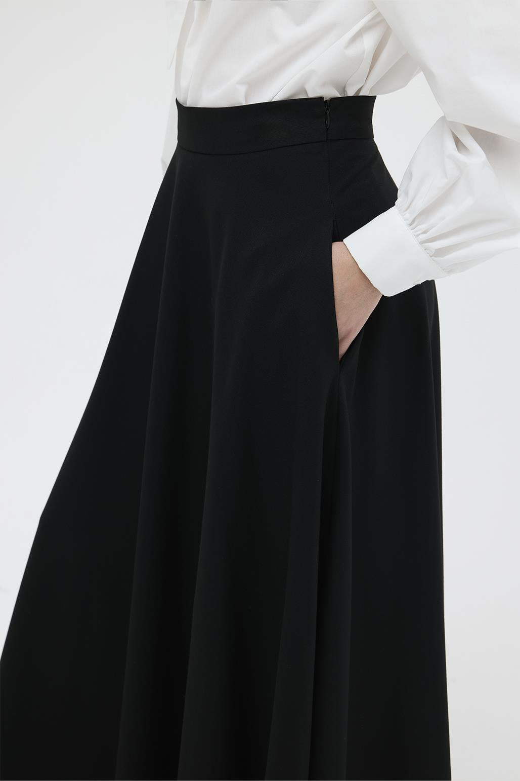 Bona Long Flared Skirt Black