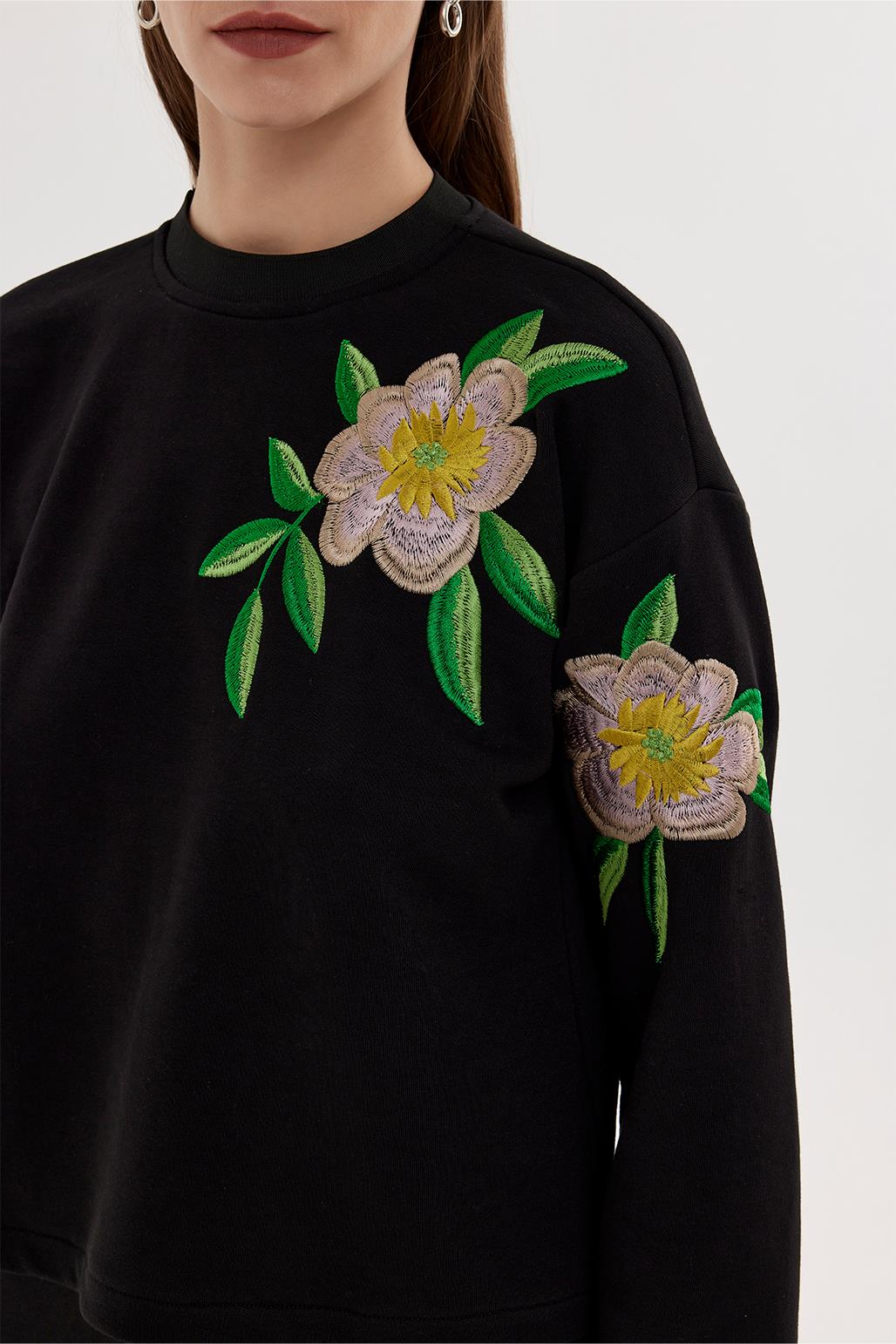 Flower Embroidery Hoodie and Flared Skirt Set Black