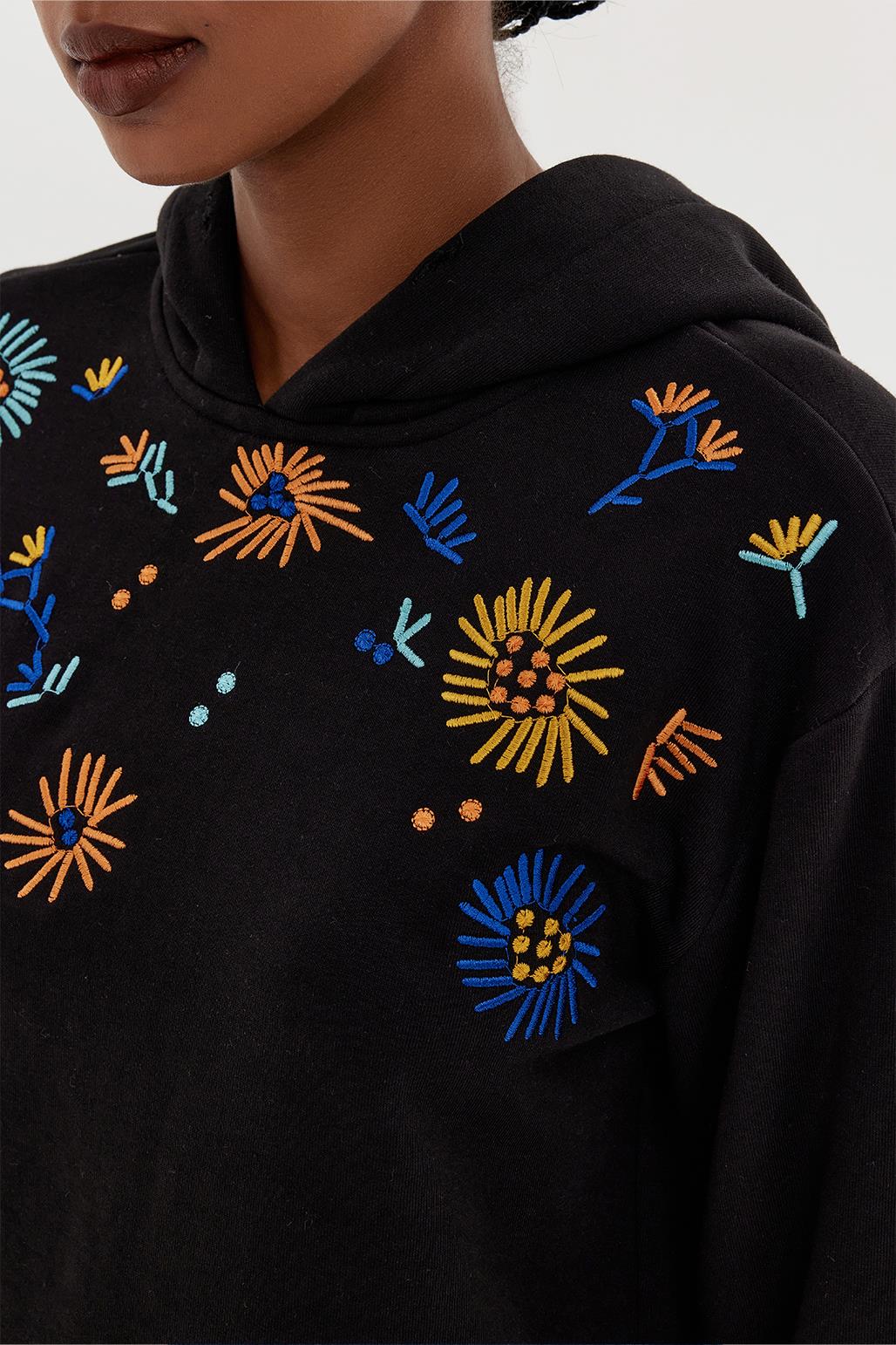 Flower Embroidery Hoodie Black Kadriye Ba t rk Global