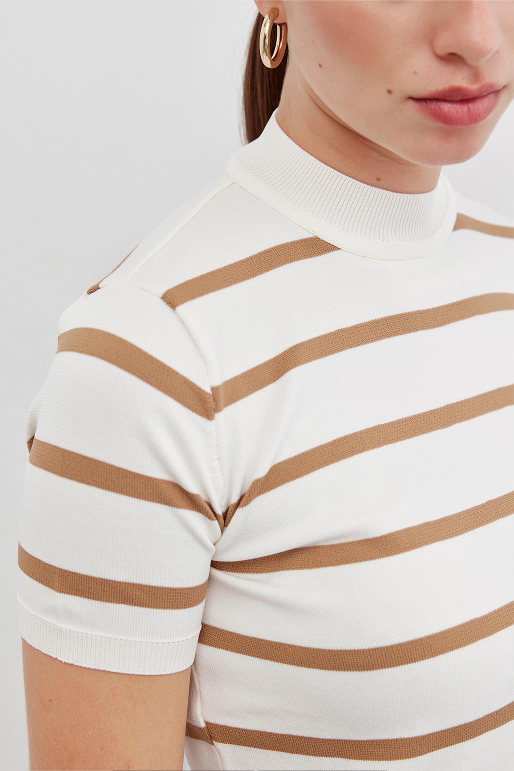 Half Sleeve Basic Knitwear Camel