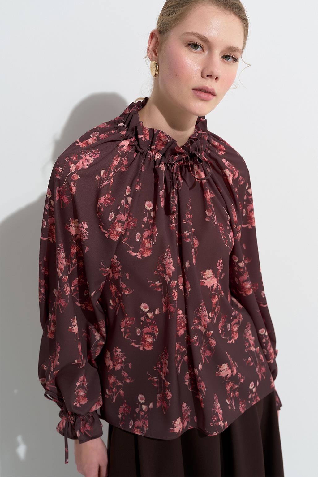 Clara Patterned Gathered Shirt Brown