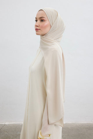 Comfort Luxe Scarf Dark Cream