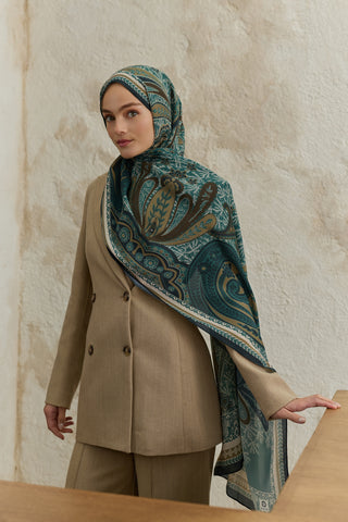 Cupra Prive Patterned Shawl Blossom Emerald
