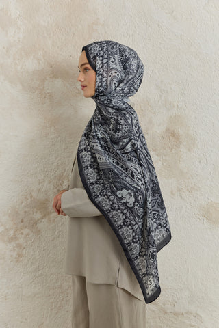 Cupra Prive Patterned Scarf Saga Black