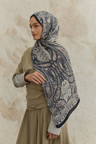 Cupra Prive Patterned Scarf Saga Stone