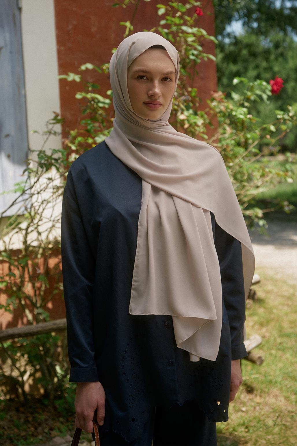 Daily Crepe Shawl Beige