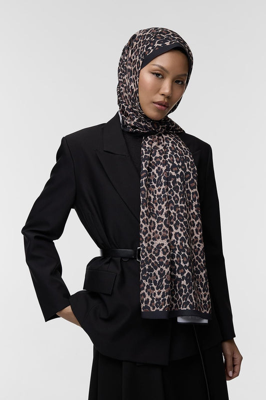 Daily Print Scarf Leopard Patterned