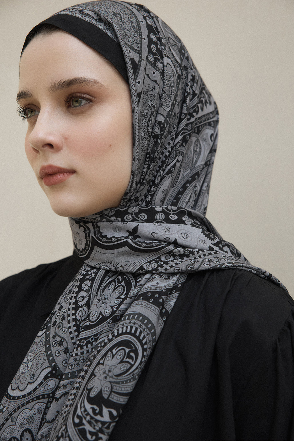 Deluxe Patterned Scarf Black Parl