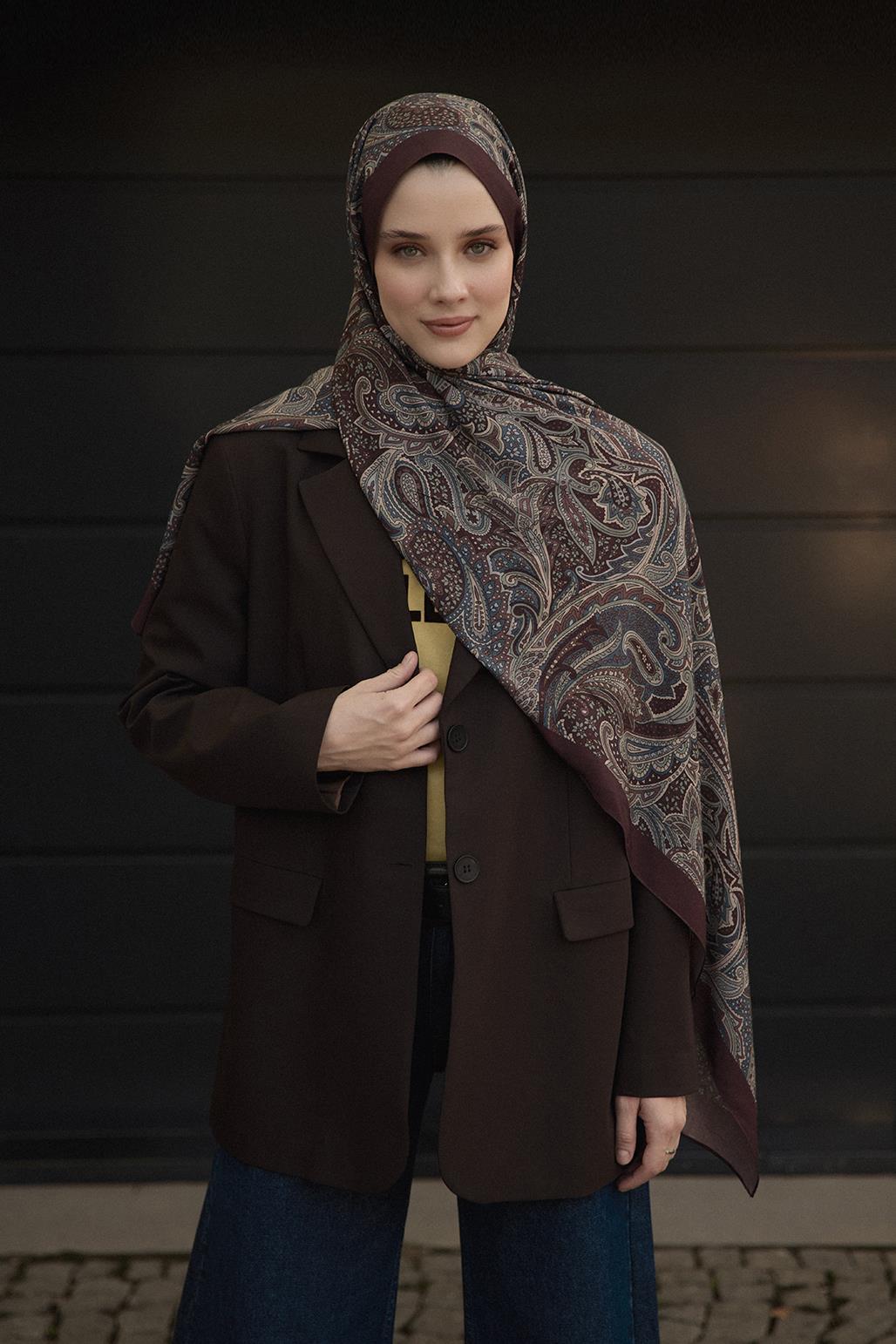 Deluxe Patterned Scarf Laal