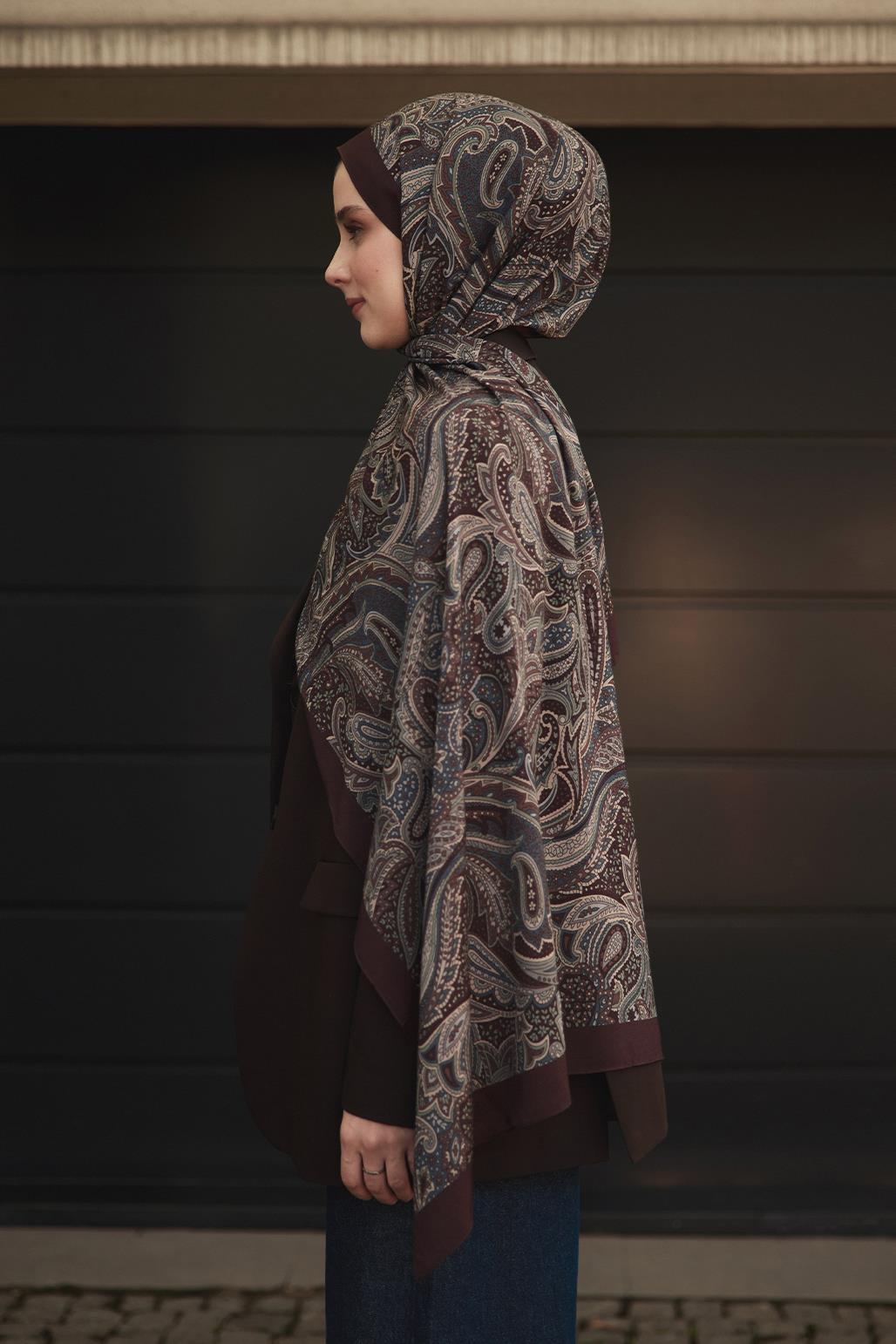 Deluxe Patterned Scarf Laal