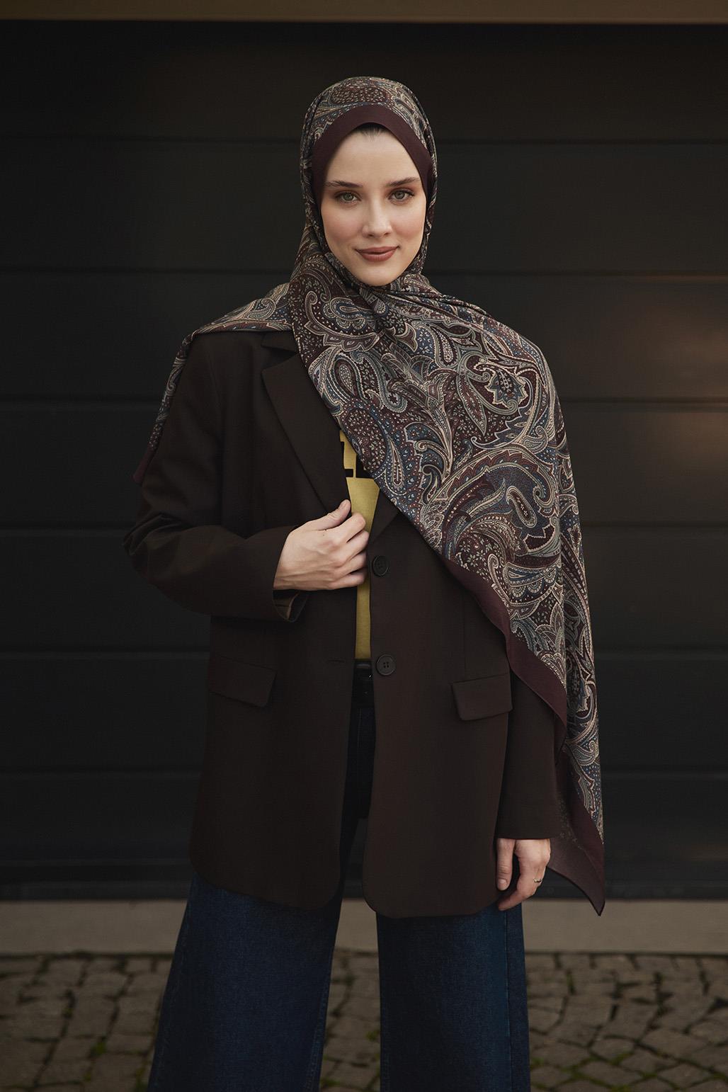 Deluxe Patterned Scarf Laal