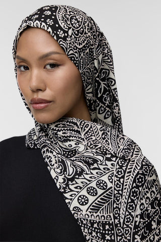 Deluxe Patterned Scarf Richa