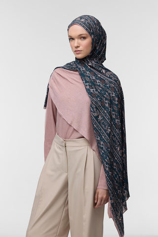 Deluxe Patterned Scarf Smita