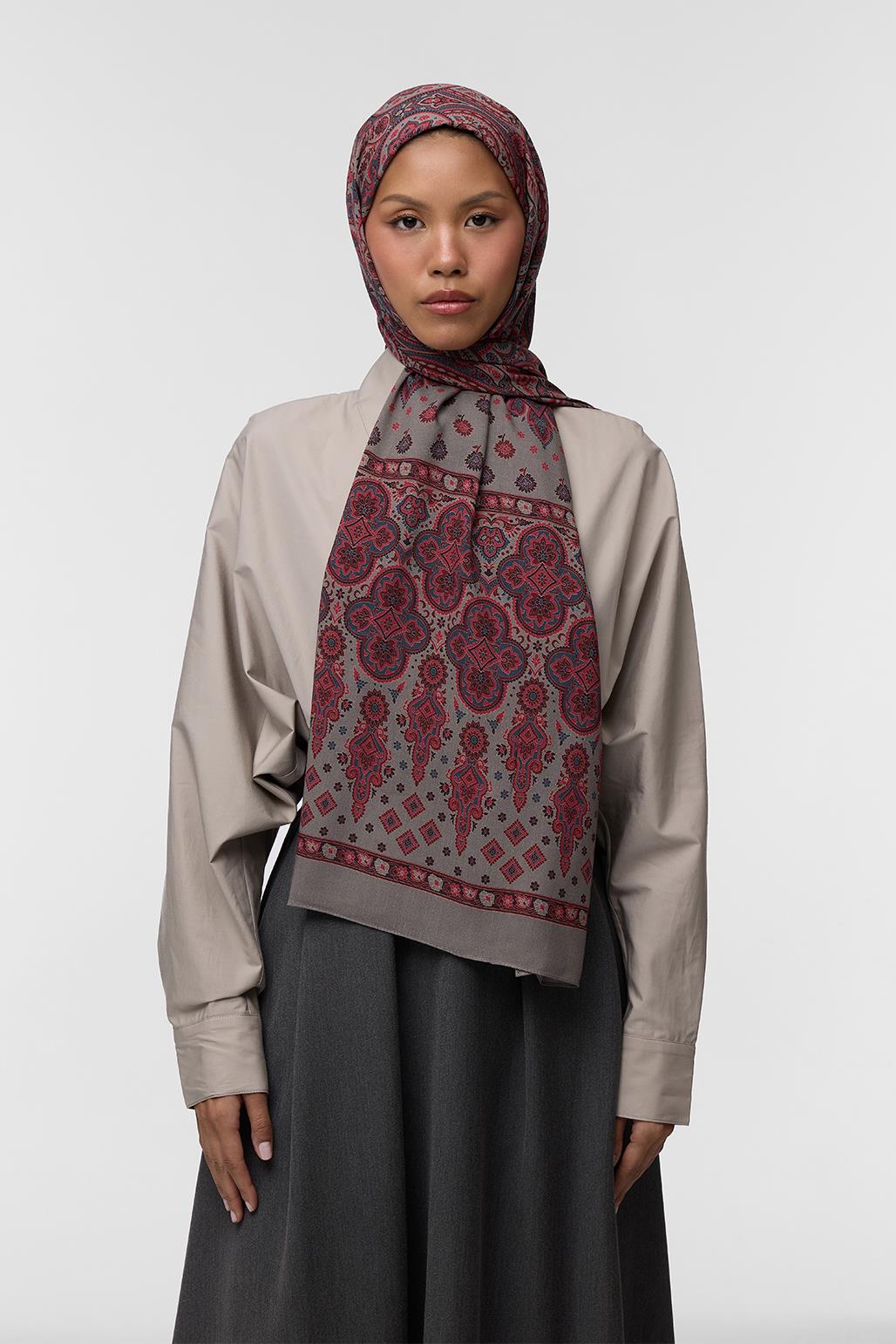 Deluxe Patterned Scarf Vinita