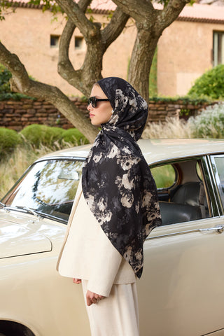 Deluxe Summer Flow Scarf Black
