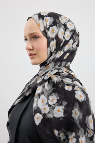 Deluxe Summer Scarf Soil Black Patterned