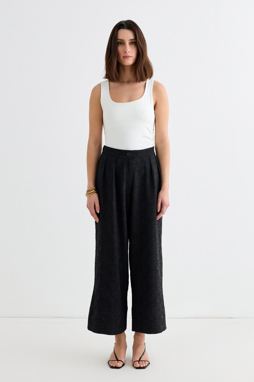 Textured Culotte Pants Black