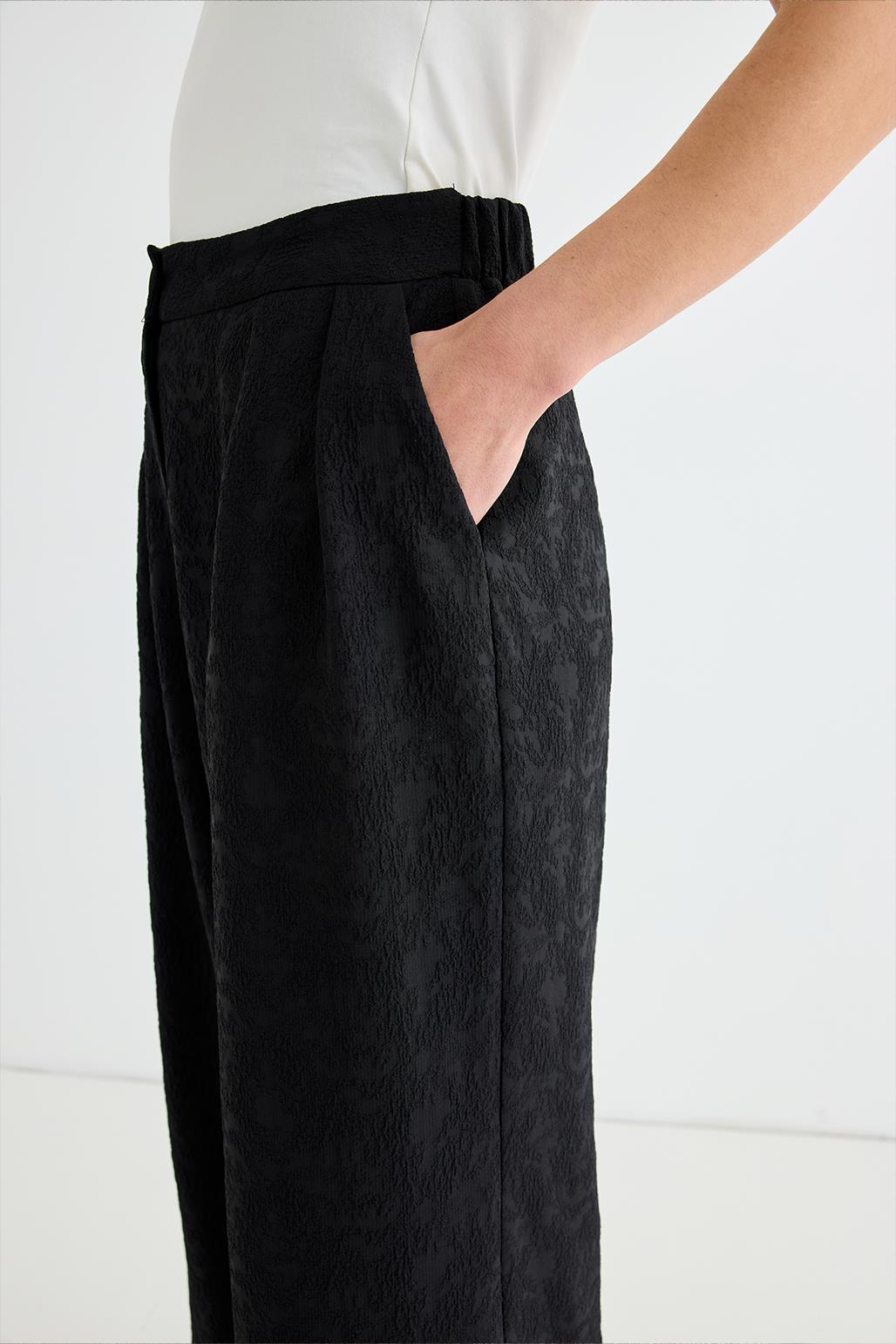 Textured Culotte Pants Black