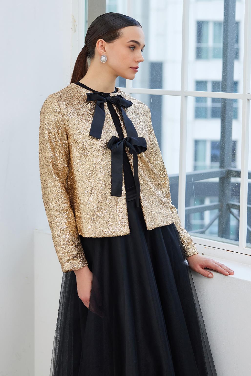 Elegance Sequin Bow Detailed Jacket Gold