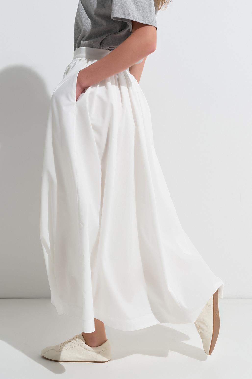 Erla Gathered Waist Skirt White