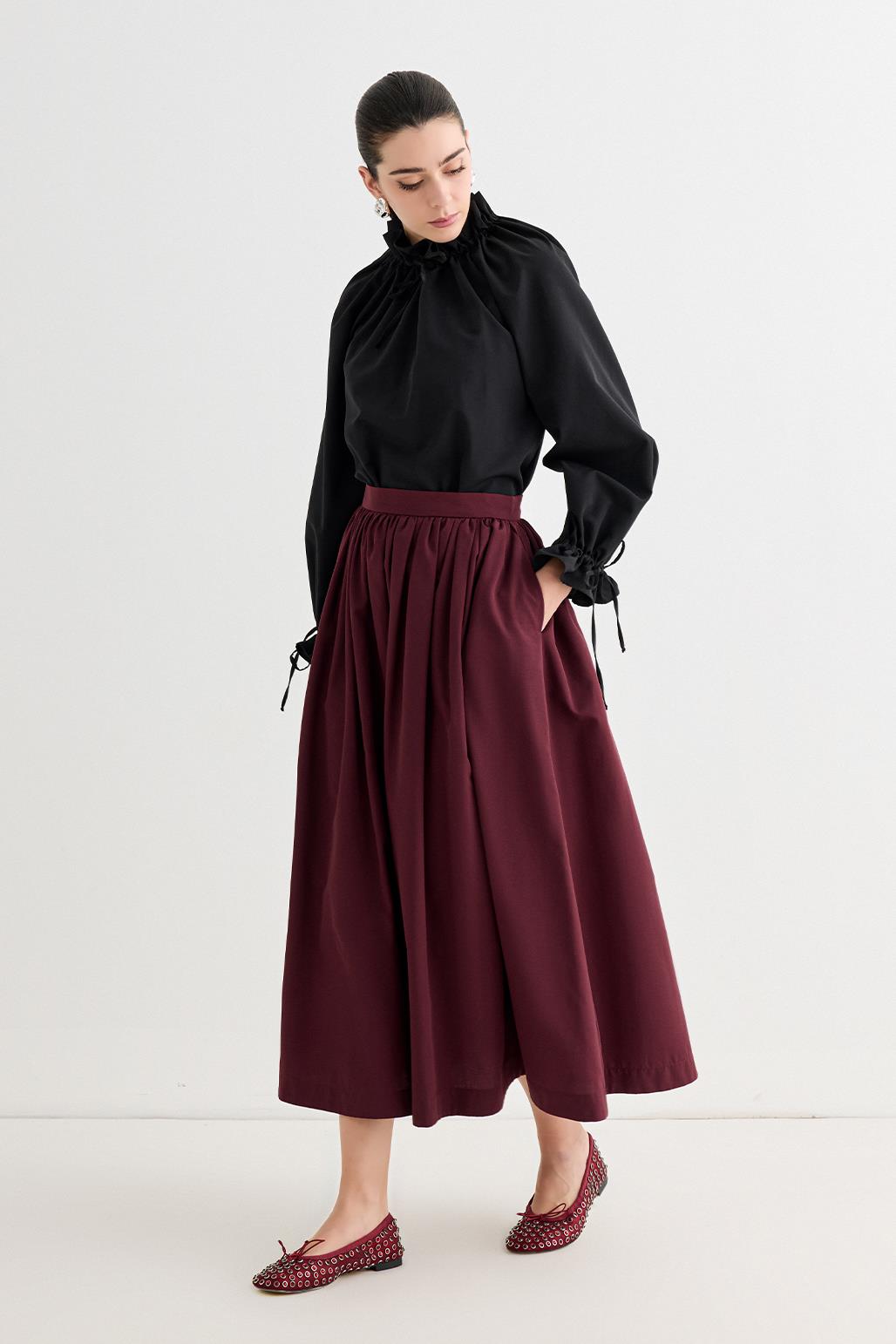 Erla Belt Drawstring Skirt Burgundy