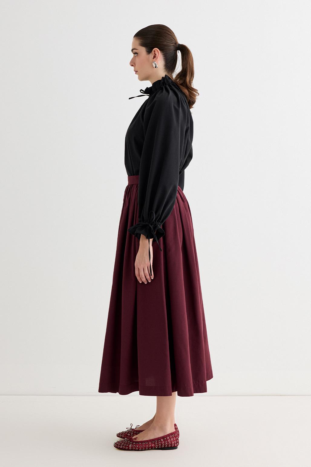 Erla Belt Drawstring Skirt Burgundy