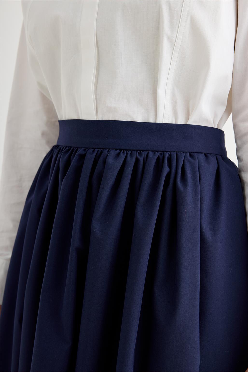 Erla Belt Drawstring Skirt Navy