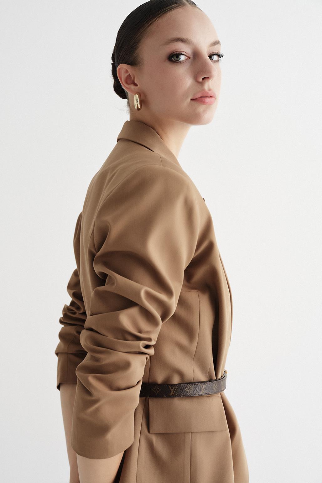 Fitted Swallow Collar Jacket Camel