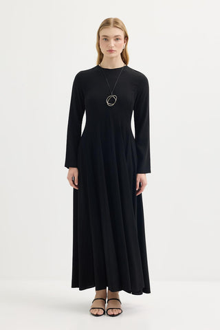 Godeli Paneled Linen Dress Black