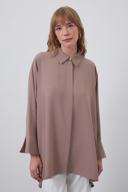 Huni Shirt with Funnel Sleeve Detail Cacao