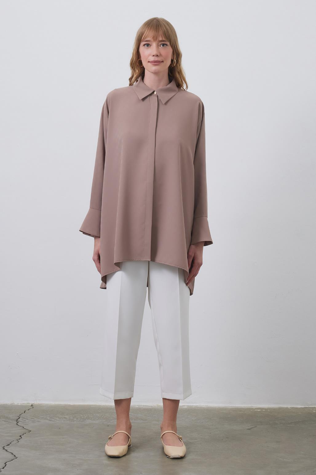 Huni Shirt with Funnel Sleeve Detail Cacao