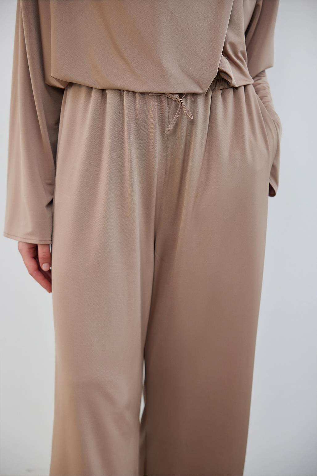 Silk Knitted Extra Loose Trousers Mink