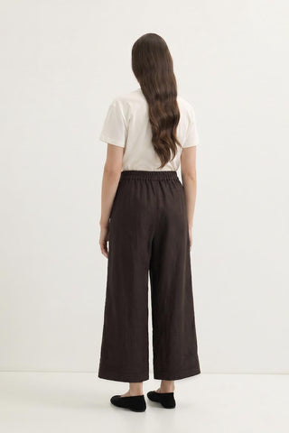 Linen Trousers with Flap Pockets and Tie Detail Brown