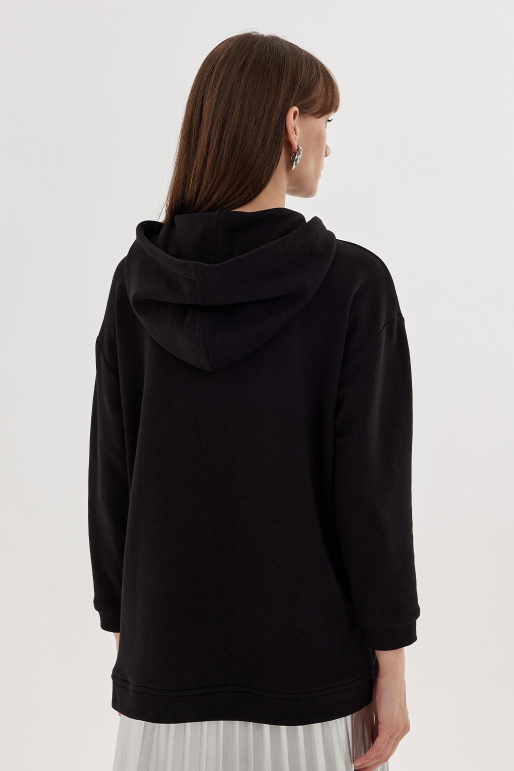 Hooded Embroidered Sweatshirt Black