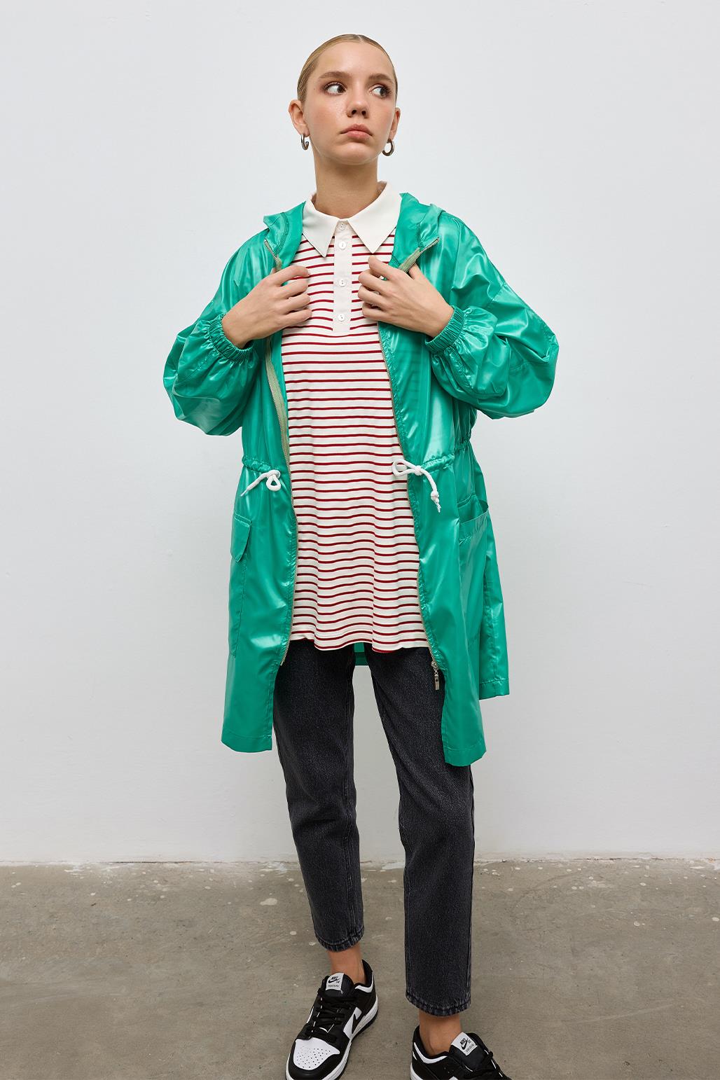 Hooded Raincoat Green