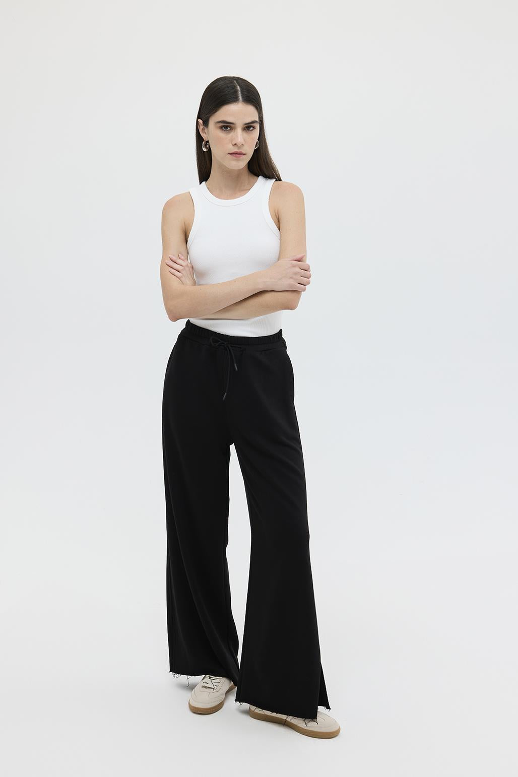 Knitted Loose Trousers with Slits Black