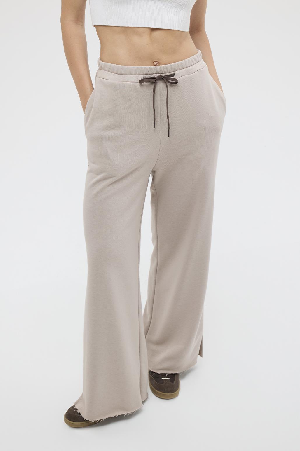 Knitted Loose Trousers with Slits Mink