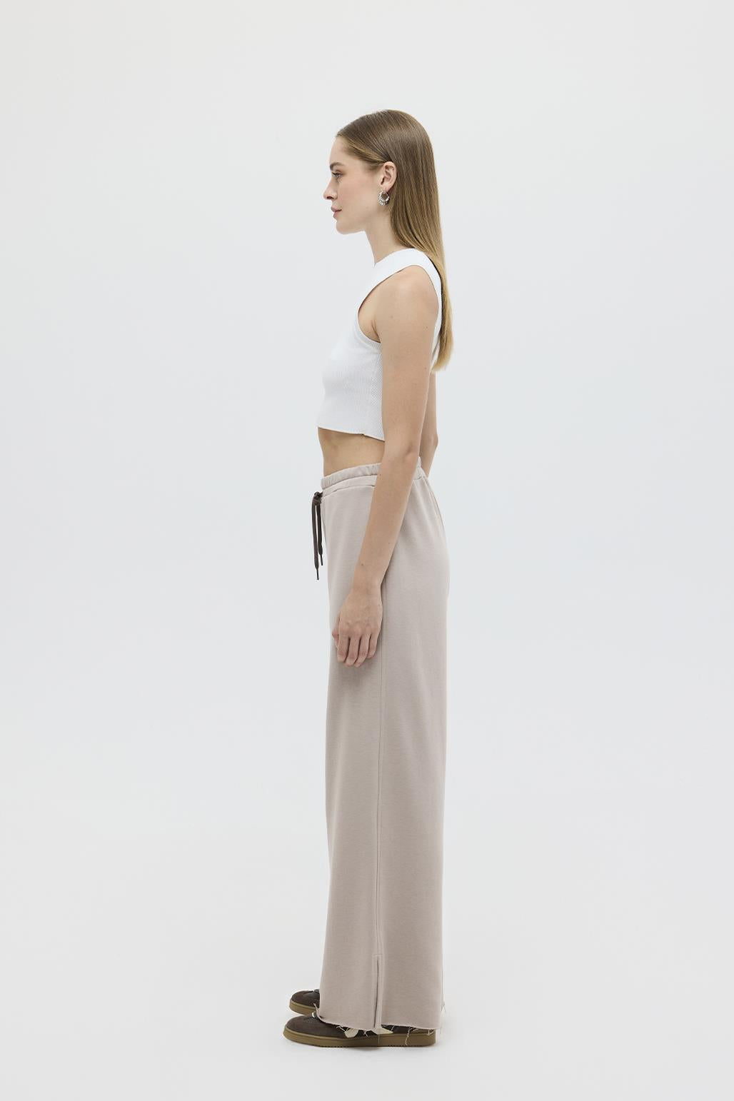 Knitted Loose Trousers with Slits Mink