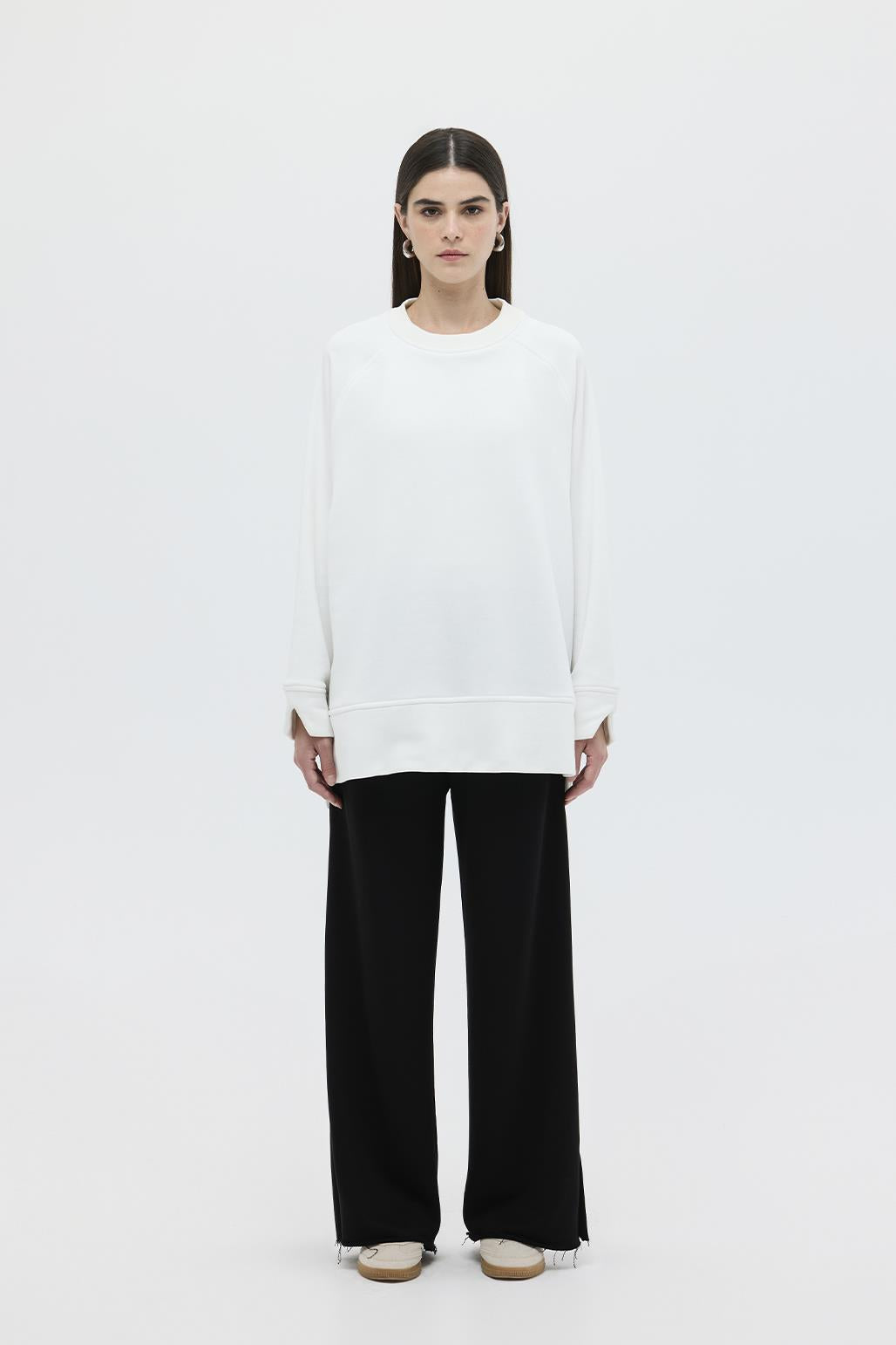 Knitted Sweat with Slit Detail Ecru