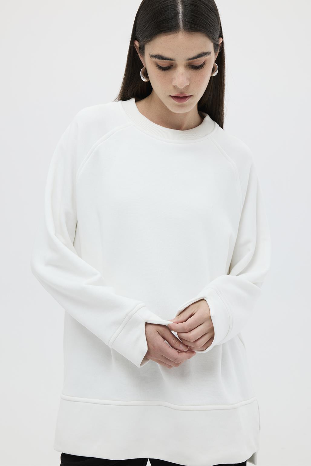 Knitted Sweat with Slit Detail Ecru